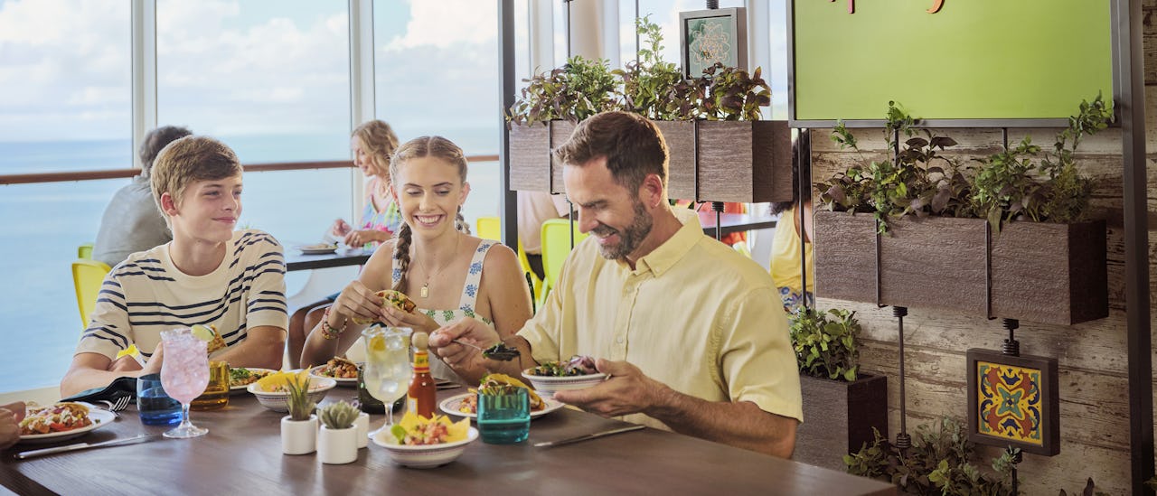 Nyd en lækker taco eller burrito med mere i dette afslappende mexicanske spisested