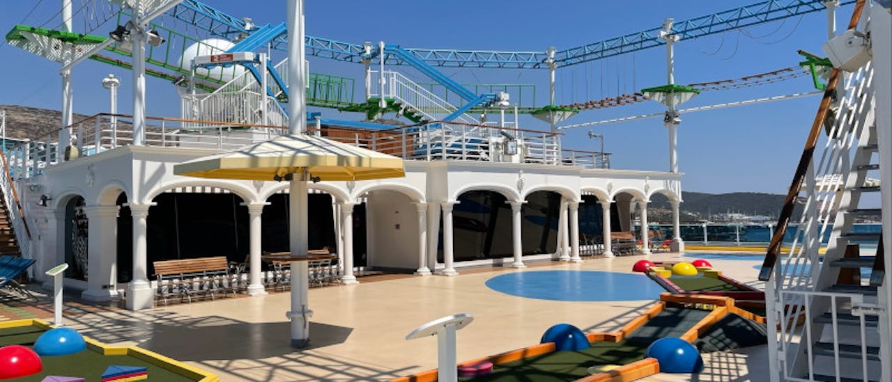 Spil minigolf