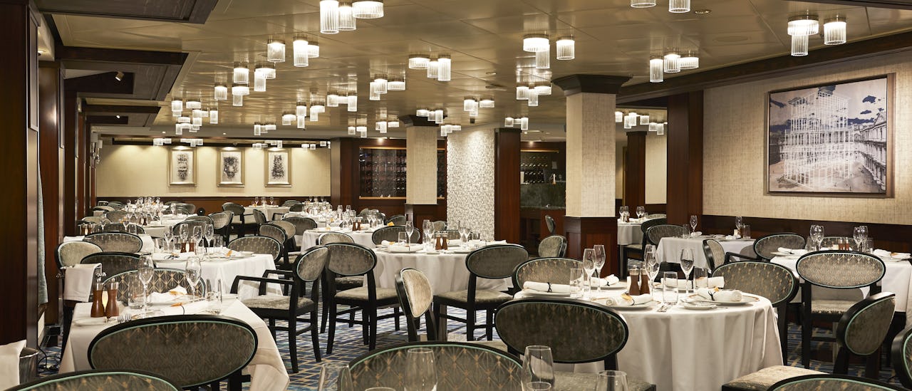 Den franske specialitetsrestaurant Le Bistro (koster ekstra)