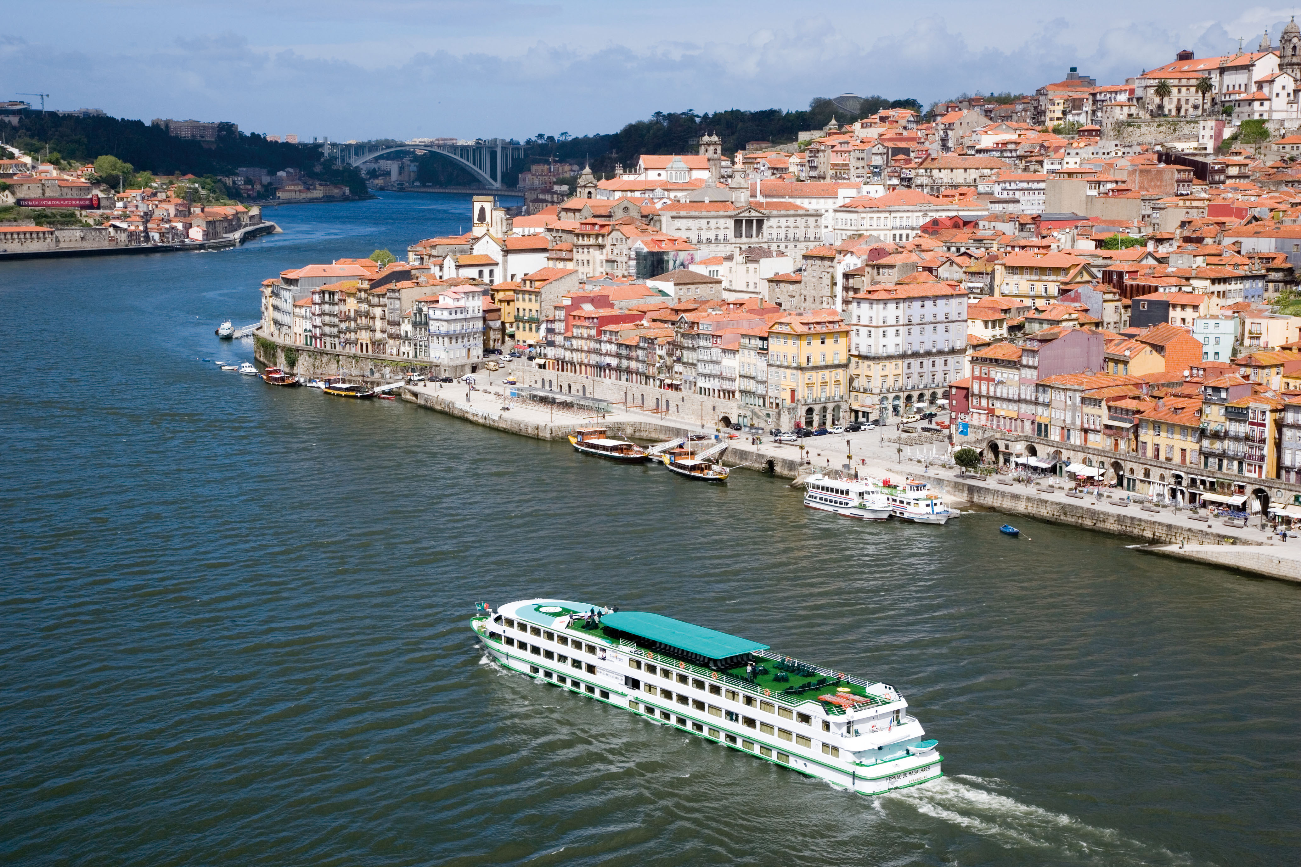 MS Fernao de Magalhaes, Douro