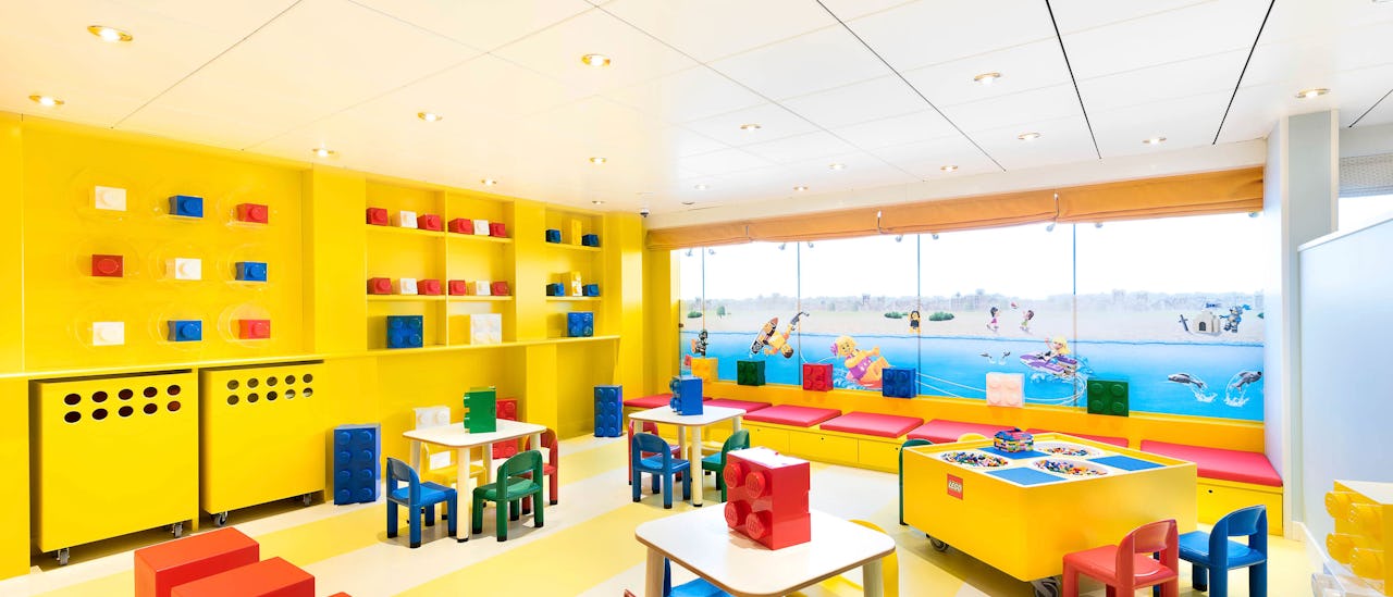Barn- och ungdomsklubbar i samarbete med Lego ingår