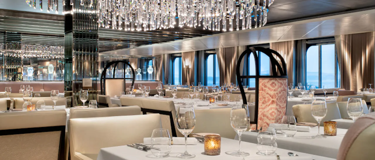 Smukke Normandie er en fransk-inspireret restaurant, hvor du kan nyde middag om aftenen