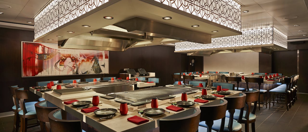 Teppanyaki specialrestaurant (mod ekstra betaling)