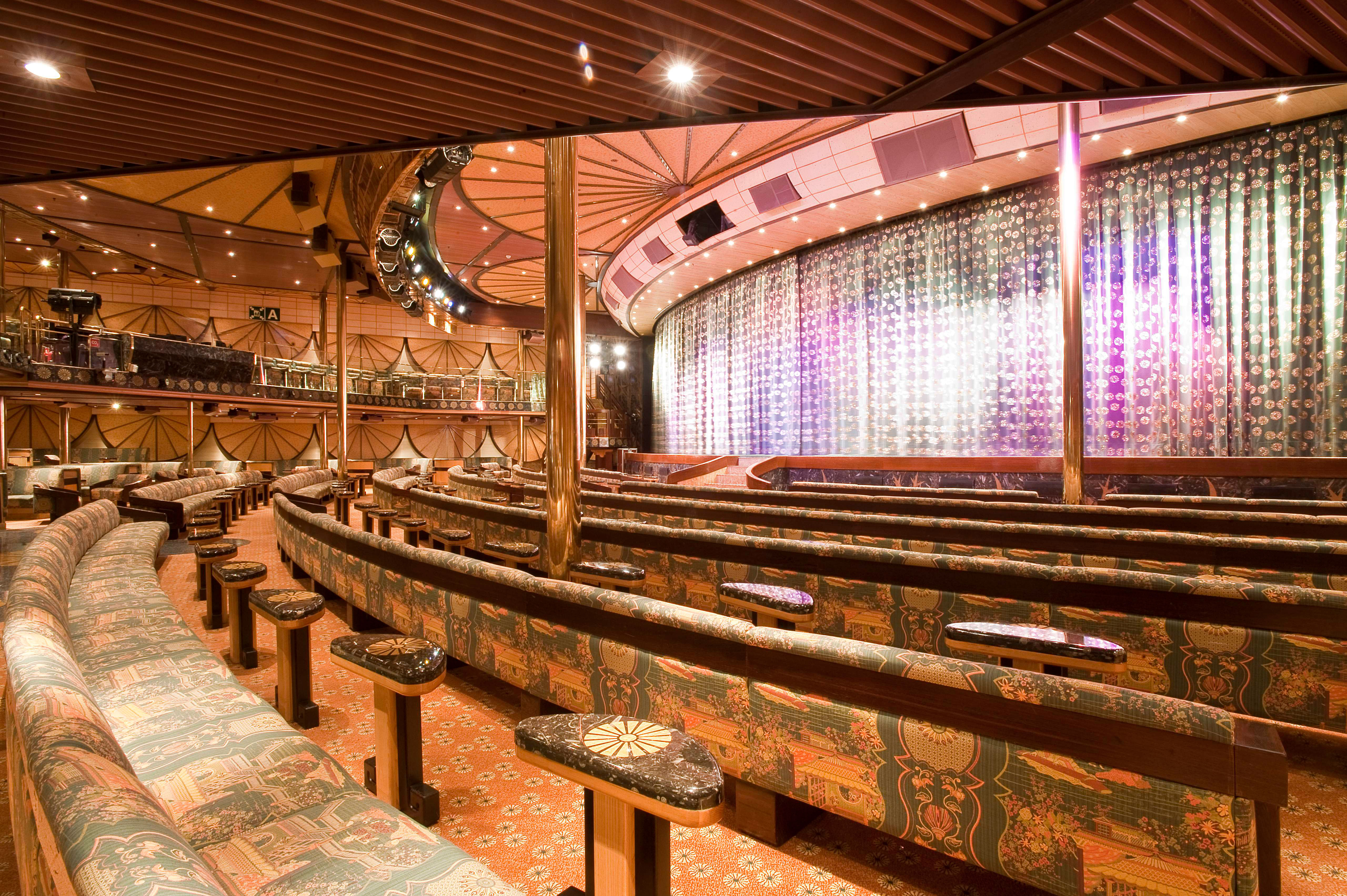 Las Vegas-inspirerede shows i teatret