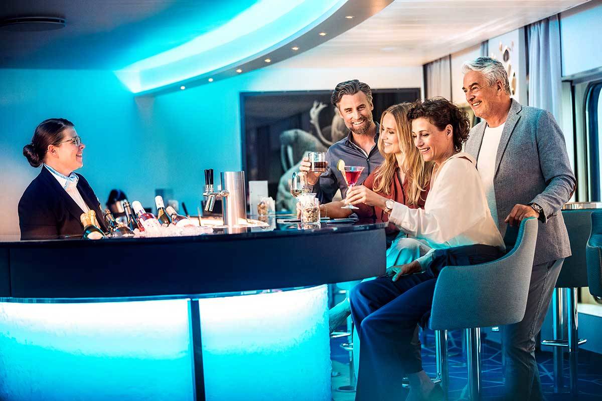 Om aftenen forvandles HanseAtrium til en stemningsfuld bar, hvor du kan runde dagen af og mindes dagens oplevelser