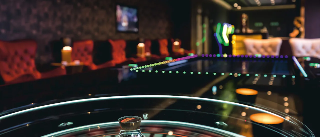 Casinoet byder på en elegant lounge-atmosfære for en førsteklasses oplevelse