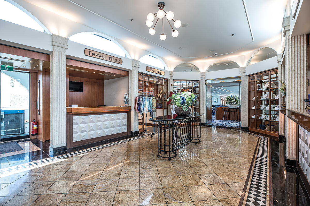 Du bydes velkommen gennem en imødekommende lobby