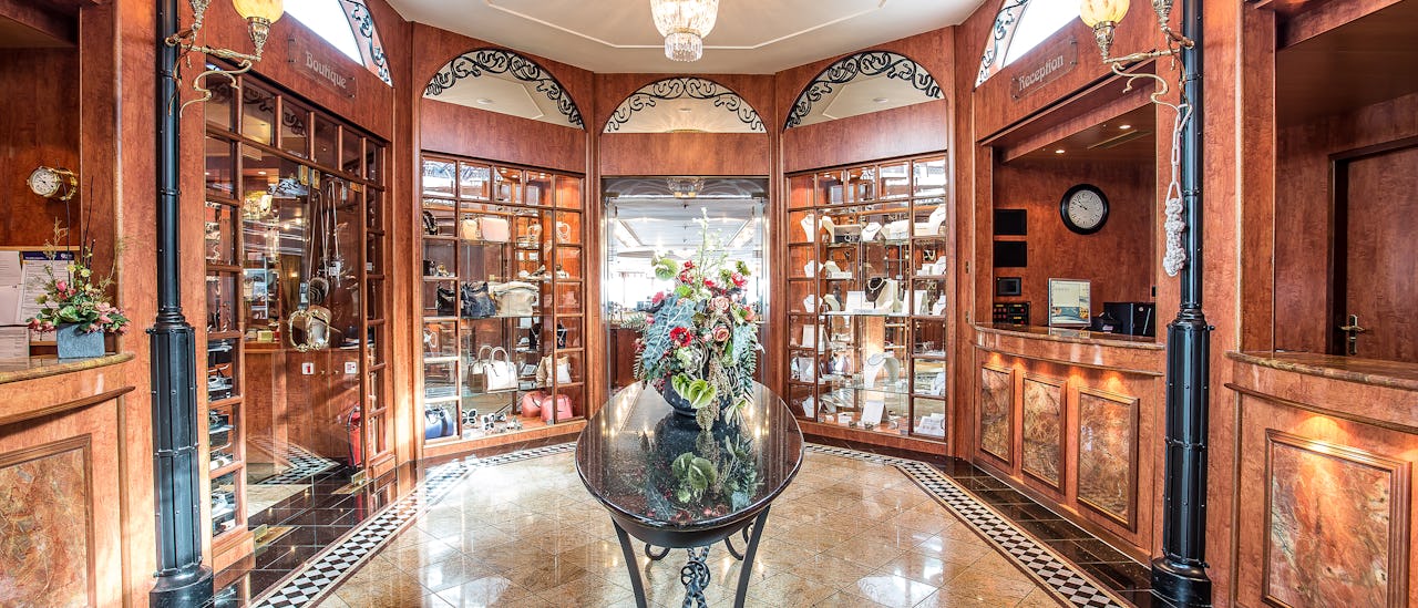 Du bliver budt velkommen gennem en imødekommende lobby