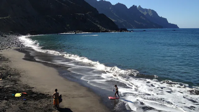kanarieøerne tenerife sort strand go-cruise