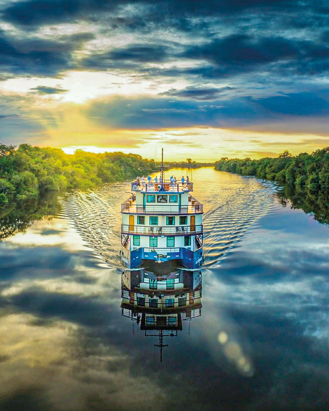 Flodkrydstogt i Amazonas – Udforsk Sydamerikas vilde regnskov