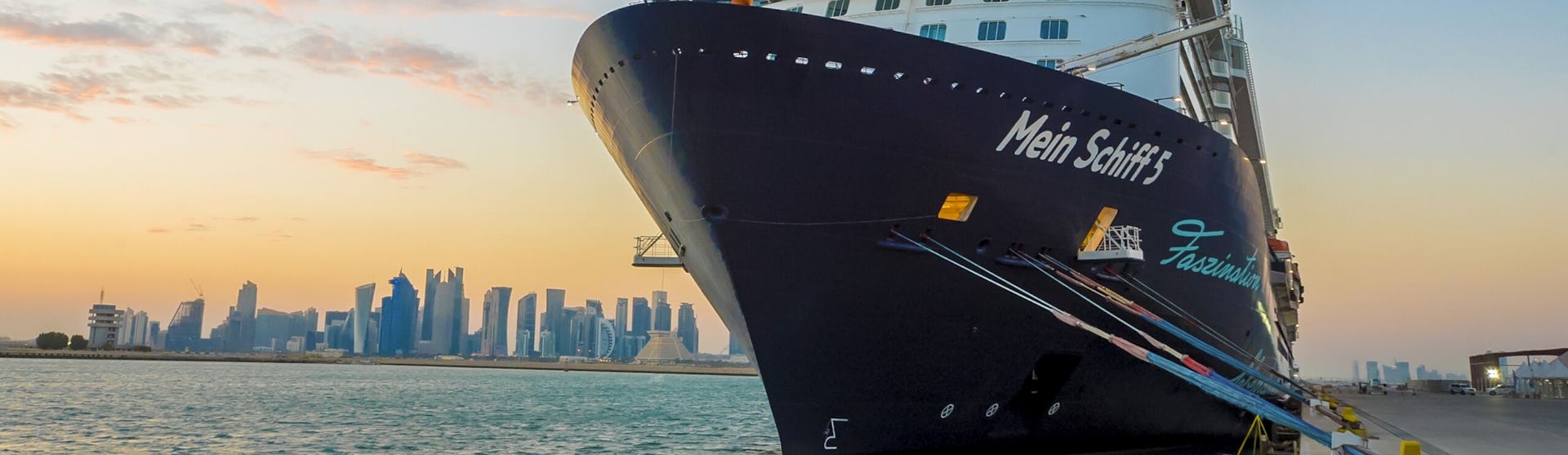 cruise fra doha qatar til dubai